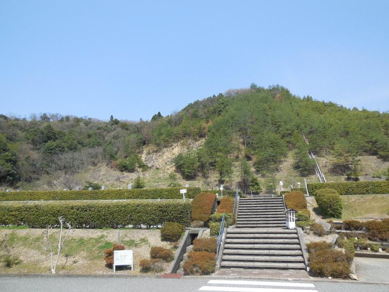 松の岩公園墓地